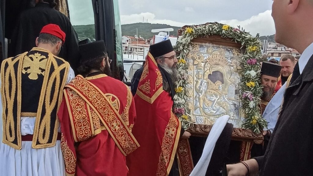 ΑΞΙΟΝ ΕΣΤΙ