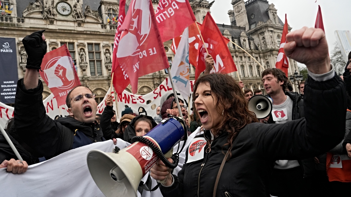 Γαλλία, διαδηλώσεις για τον συνταξιοδοτικό νόμο του Εμανουέλ Μακρόν.