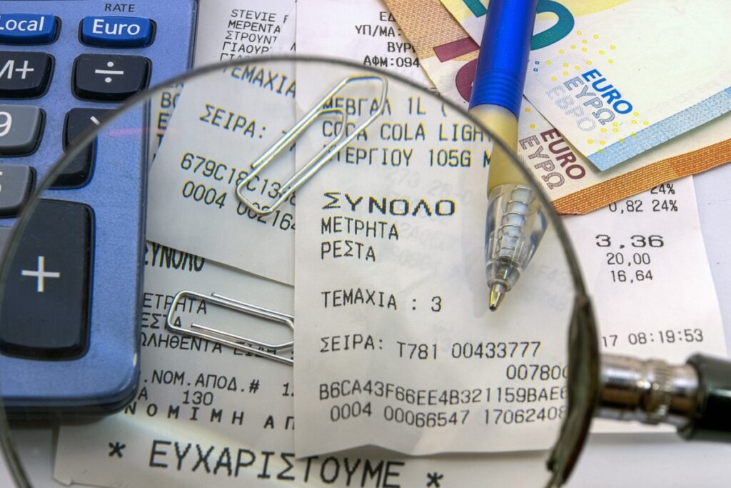 «Λαβράκια» μέσω διασταυρώσεων από την ΑΑΔΕ