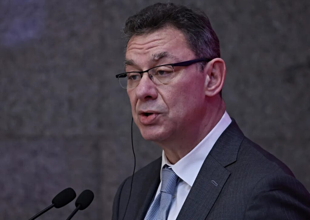 Άλμπερτ Μπουρλά.
