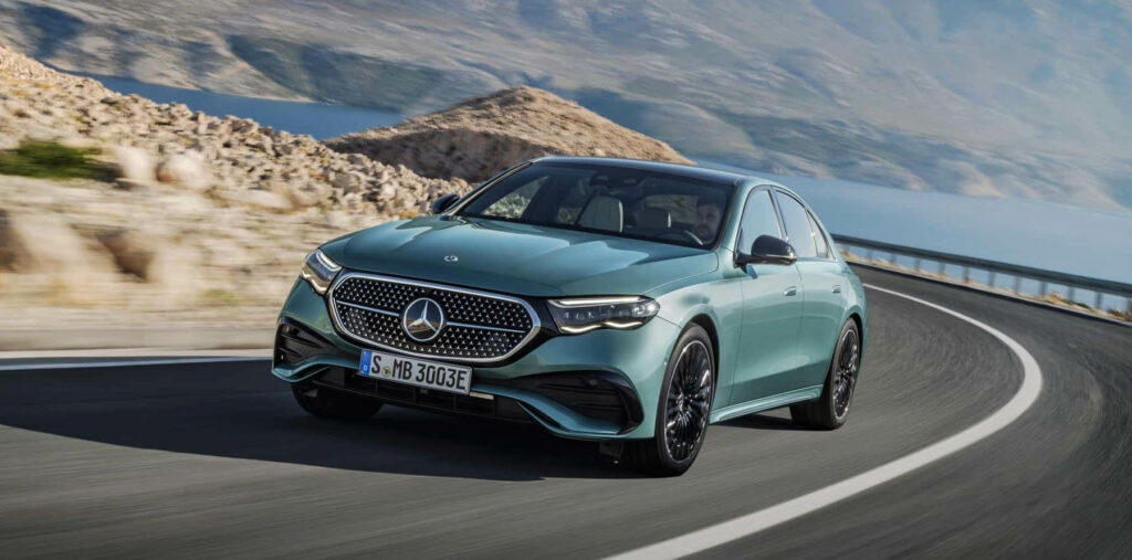 Mercedes: Με κάμερα για χλιδάτες selfies και πρόσβαση στο TikTok η νέα E-Class