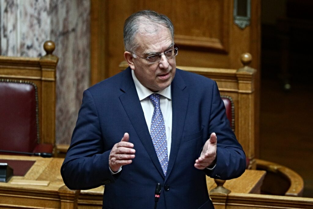 Τάκης Θεοδωρικάκος.