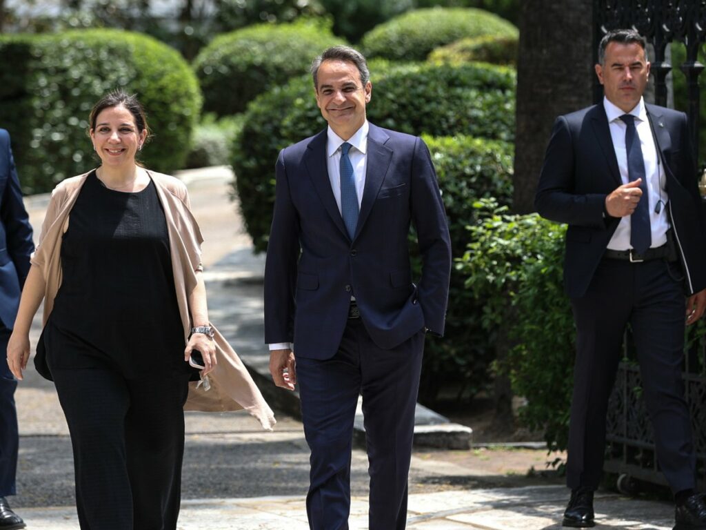 Ο Κυριάκος Μητσοτάκης παρέδωσε τηλεφωνικά τη διερευνητική εντολή