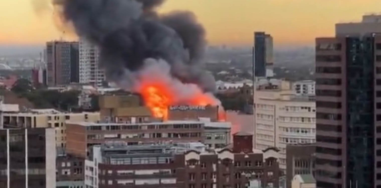 Αυστραλία: Μεγάλη φωτιά σε επταώροφο κτήριο στο Σίδνεϊ - Κατέρρευσαν τμήματά του