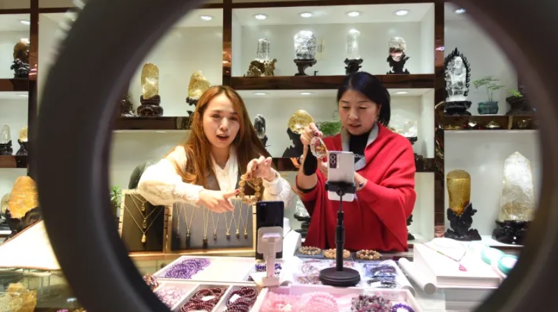 TikTok Shop: Αυξανόμενη απειλή για Shopee και Lazada στη ΝΑ Ασία