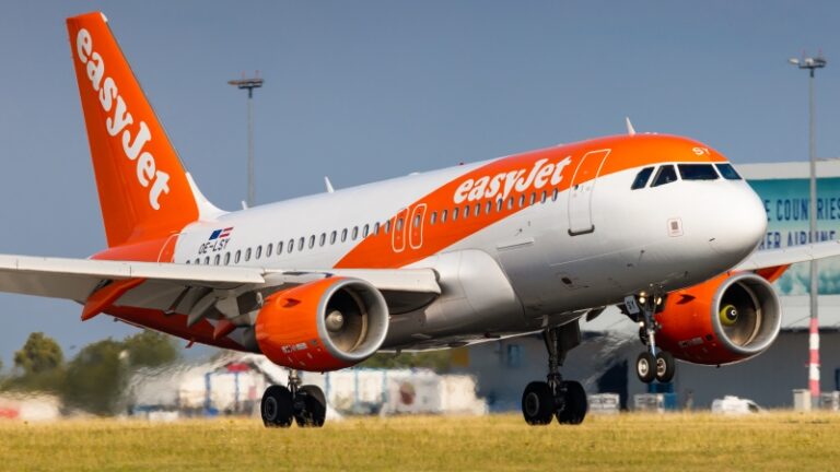 EasyJet: Αναστέλλει τις πτήσεις στο Ισραήλ μέχρι τον Οκτώβριο