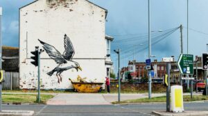 Banksy: Ζευγάρι στη Βρετανία πλήρωσε 230.000 ευρώ για να αφαιρέσει έργο