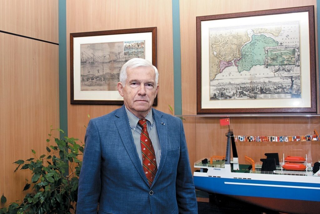 Πάνος Λασκαρίδης: Δωρεά νέου πλοίου πολλαπλών χρήσεων στο Πολεμικό Ναυτικό