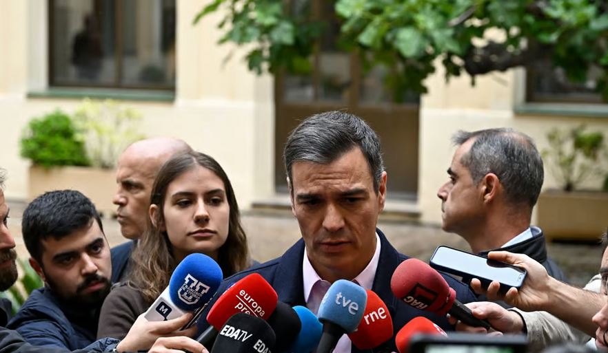 Πρόωρες εκλογές τον Ιούλιο στην Ισπανία μετά τη βαριά ήττα Σάντσεθ