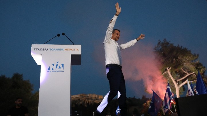 Μητσοτάκης: Αγώνας για καλύτερους μισθούς