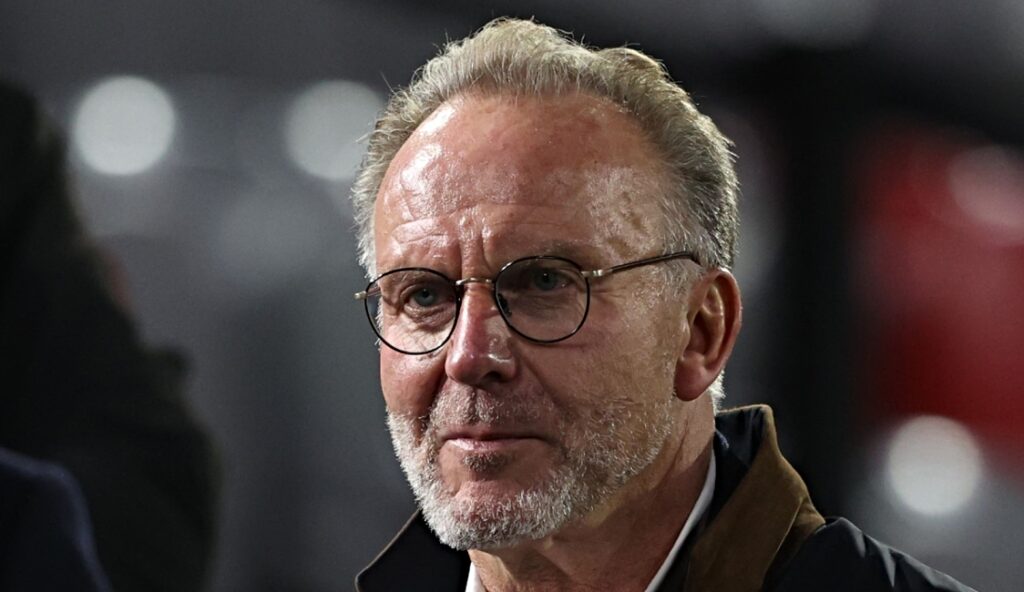 Κάρλ – Χάιντς Ρουμενίγκε.