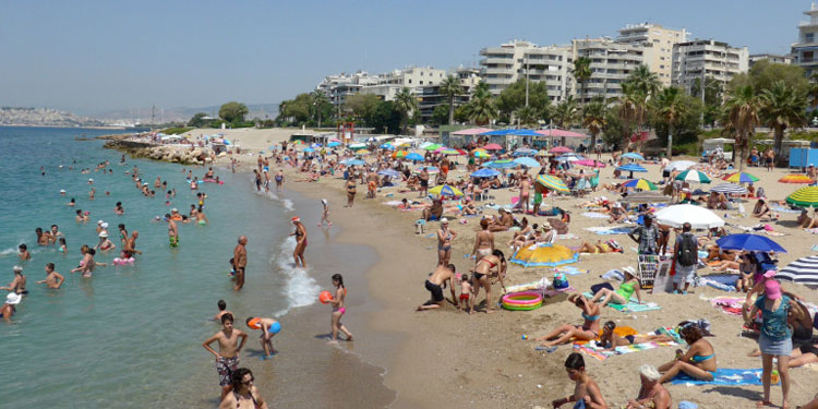 Οι παραλίες της Αττικής που έχουν κριθεί ακατάλληλες