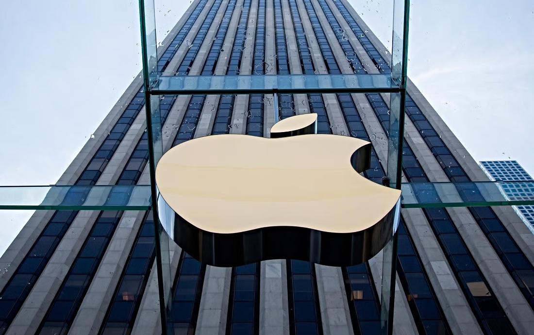 Apple: Η μεγαλύτερη επαναγορά μετοχών ύψους 110 δισ. δολ. - Πτώση στις πωλήσεις iPhone