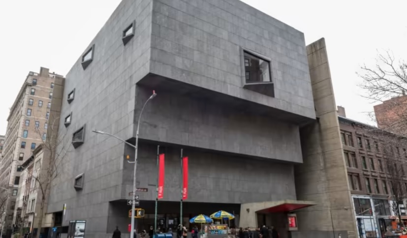 Sotheby’s: Αγόρασε το κτήριο Breuer σε μια συμφωνία ύψους $100 εκατ.