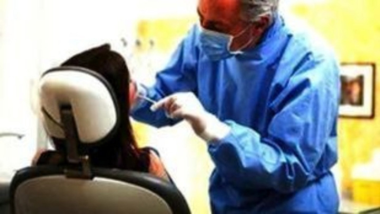 Κρήτη: 40χρονη νηπιαγωγός πήγε για εξαγωγή δοντιού και κατέληξε στην εντατική