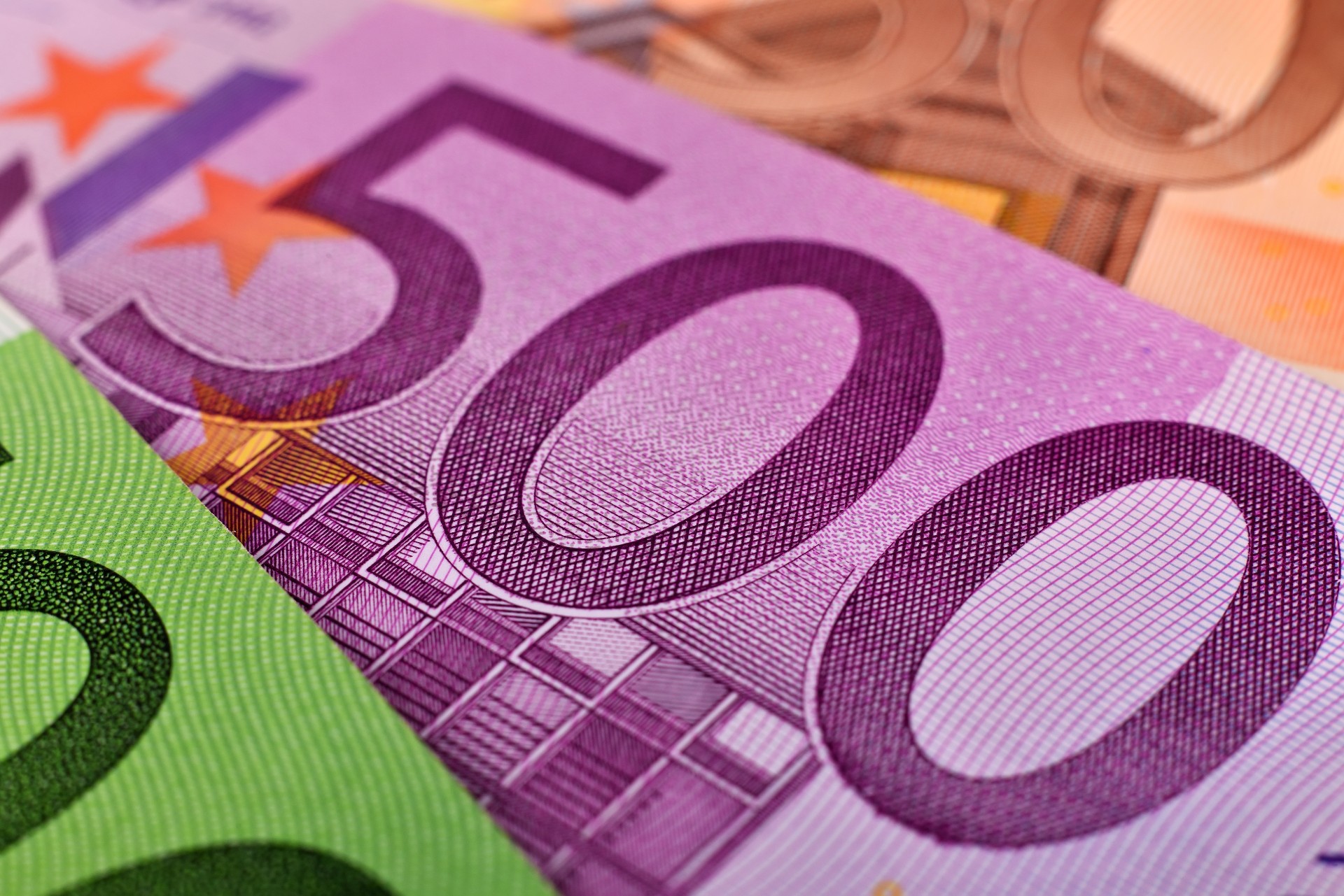 Πάνω από 1 δισ. ευρώ αποπλήρωσαν οι μικρομεσαίοι, για να γλυτώσουν τόκους