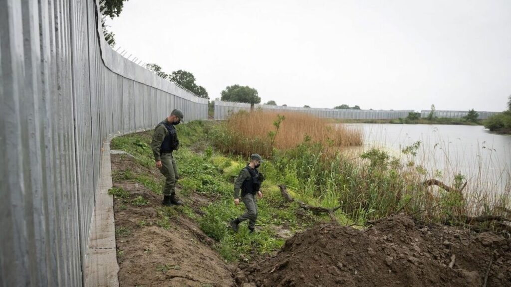 Συναγερμός στον Έβρο: Ομάδα μεταναστών εγκαταλείφθηκε σε νησίδα στα Μαράσια