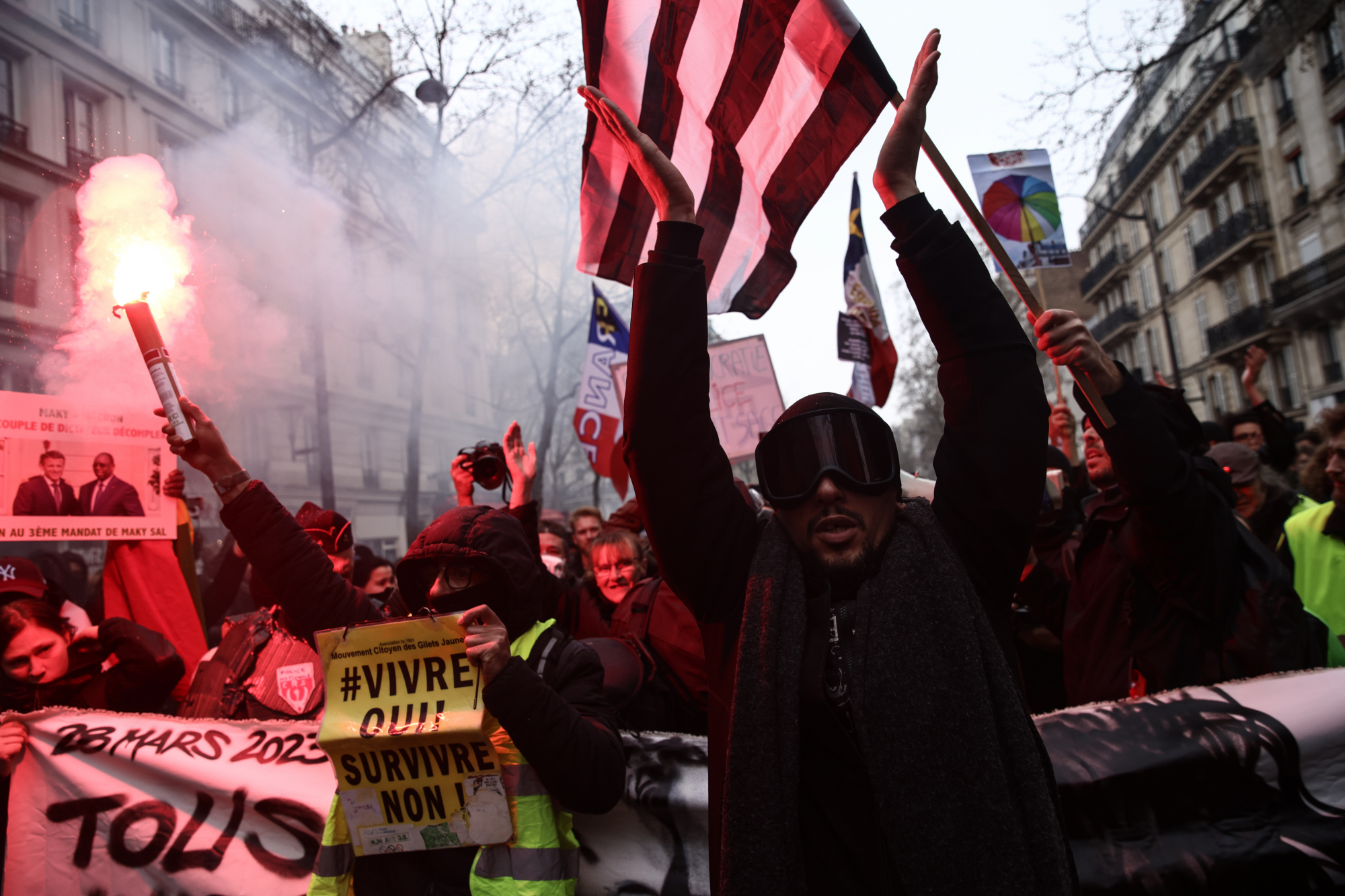 Γαλλία: Νέα κινητοποίηση κατά του νέου συνταξιοδοτικού – Πιθανότατα το «κύκνειο άσμα» του πρωτοφανούς κινήματος διαμαρτυρίας