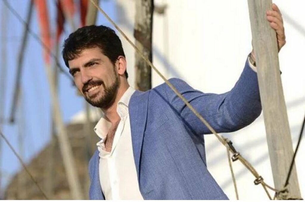 Μύκονος: Πέθανε ο γνωστός κοσμηματοπώλης Φώτης Πονηρός