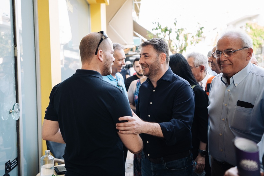 Ανδρουλάκης: Εγγυόμαστε ότι θα αναγεννήσουμε το ΕΣΥ