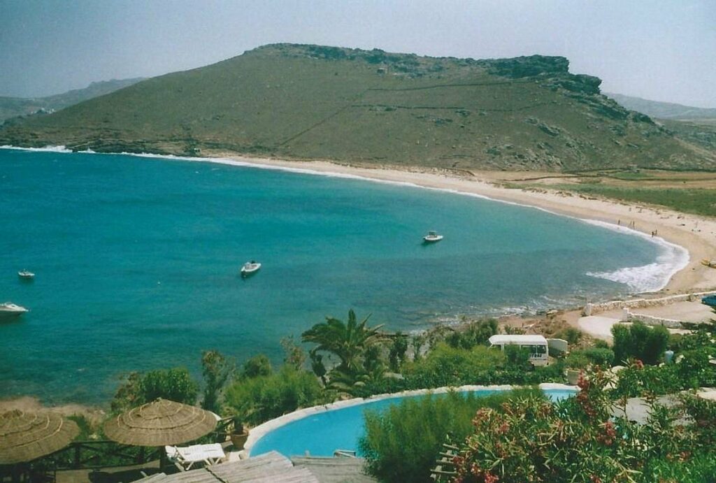 230610132120_panormos-beach