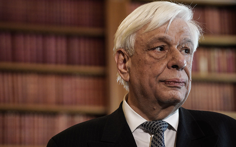 Παυλόπουλος: Η αρνητική στάση της Γερμανίας για τις αποζημιώσεις πλήττει ευθέως την διεθνή και ευρωπαϊκή νομιμότητα