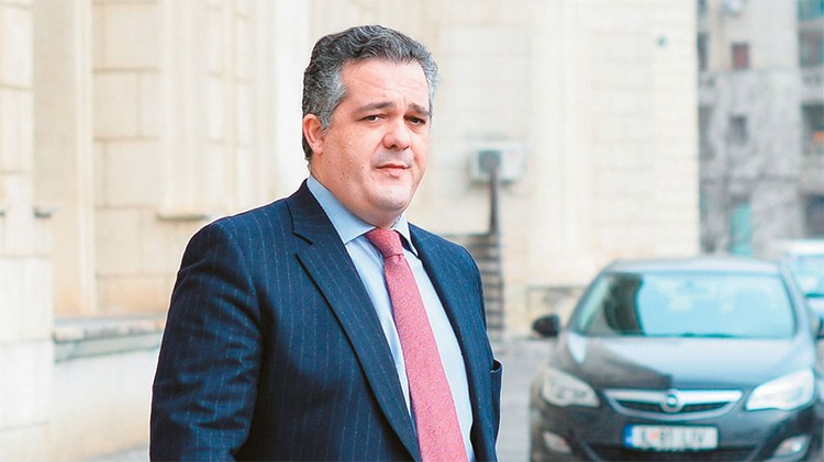 Οι φήμες για συζητήσεις μεταξύ Γιάννη Παπαλέκα και Prodea σχετικά με στρατηγική συμμετοχή του Mr. Nammos στην εταιρία real estate! Υπέρ ο Άρης Καρυτινός, αντιδρά ο Χρ. Παπαχριστοφόρου!