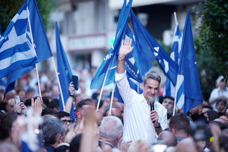 Σε Αμφιλοχία-Φιλιππιάδα ο Μητσοτάκης