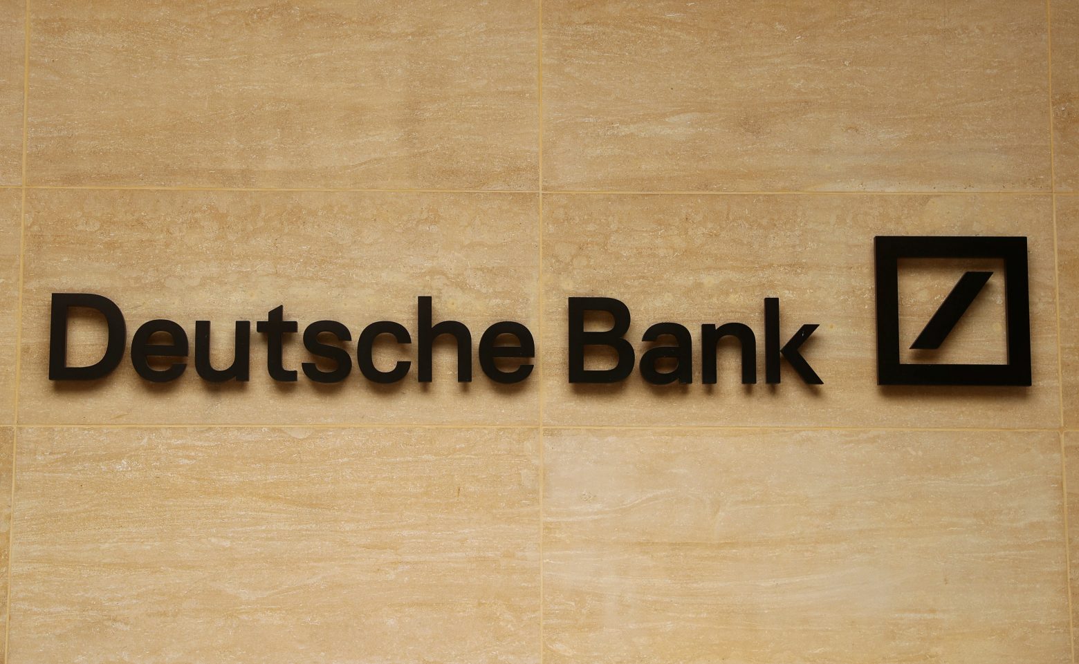 Deutsche Bank: Θετική για τις ελληνικές τράπεζες αλλά θα πάρουν «ανάσα» – Οι νέοι στόχοι