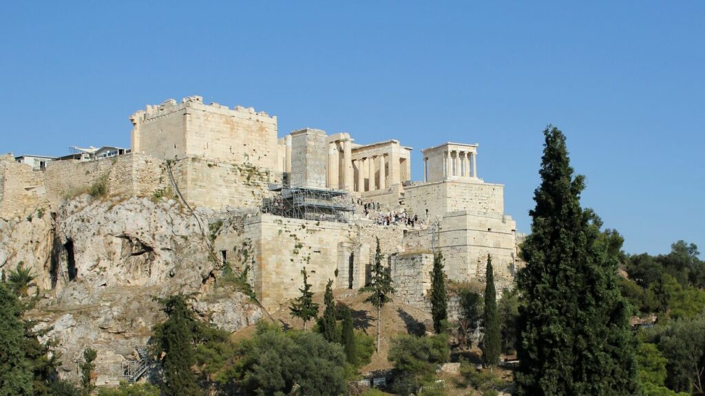FedHATTA: Τέλος στην ταλαιπωρία των τουριστών που επισκέπτονται την Ακρόπολη