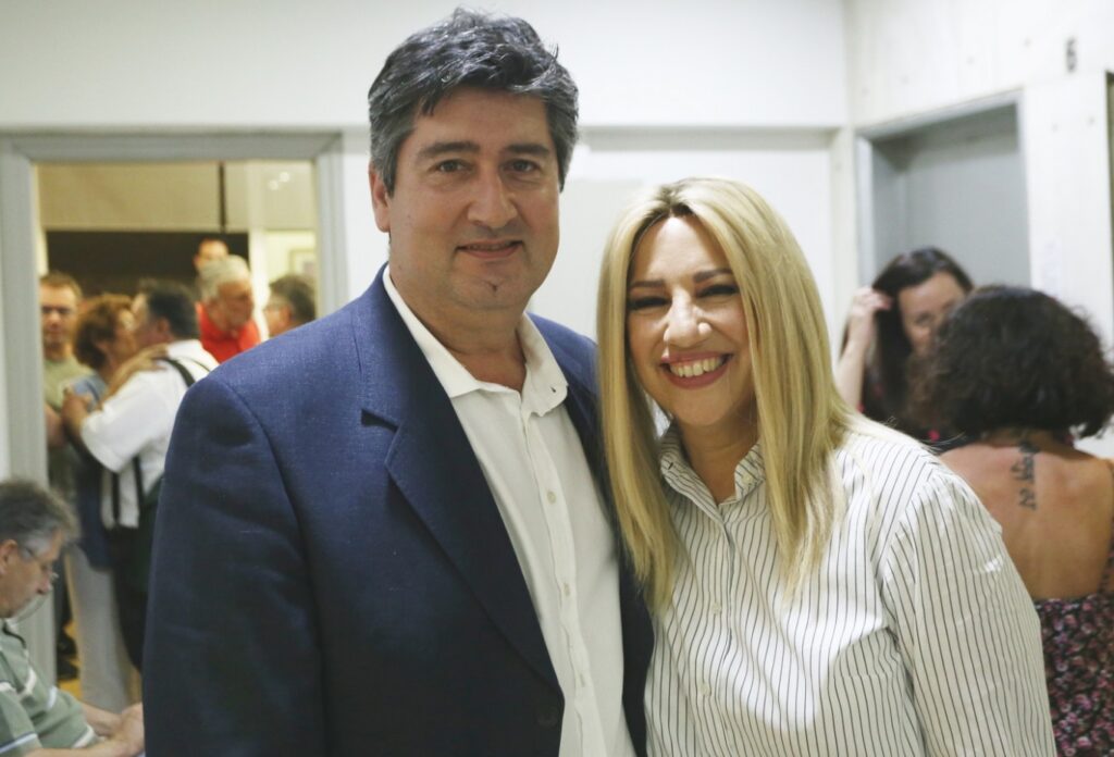 Εκλογές 2023: «Πιστεύω ότι με κάποιο τρόπο η Φώφη βλέπει και χαίρεται για την άνοδο του ΠΑΣΟΚ» λέει ο σύζυγός της