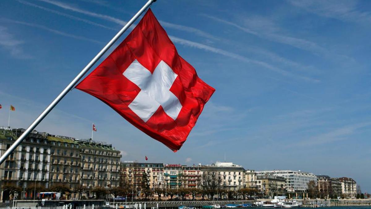 Ελβετία: Διευρύνει τις κυρώσεις στην Ρωσία, συμβαδίζοντας με την ΕΕ
