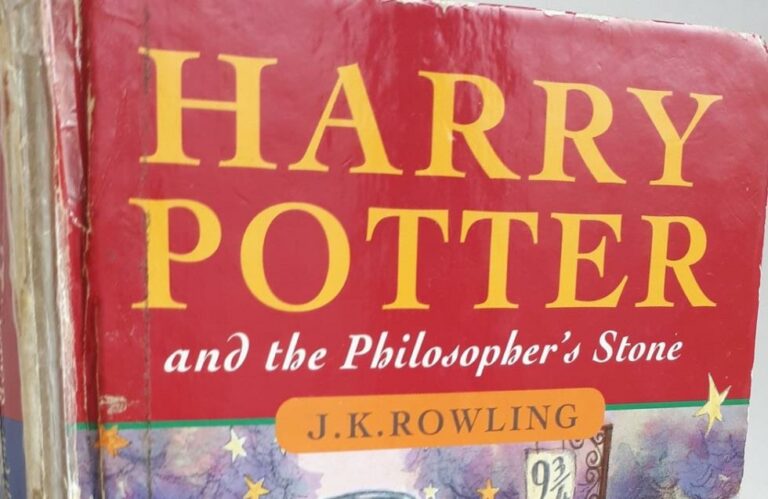 Σπάνια έκδοση του Χάρι Πότερ πωλήθηκε πάνω από 12.000 ευρώ
