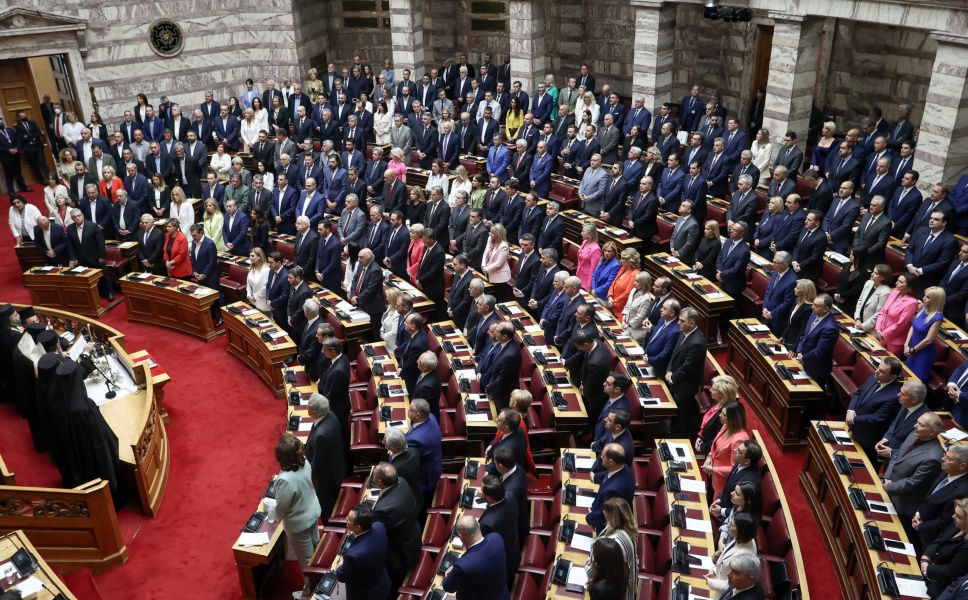 Ορκίστηκε η νέα Βουλή
