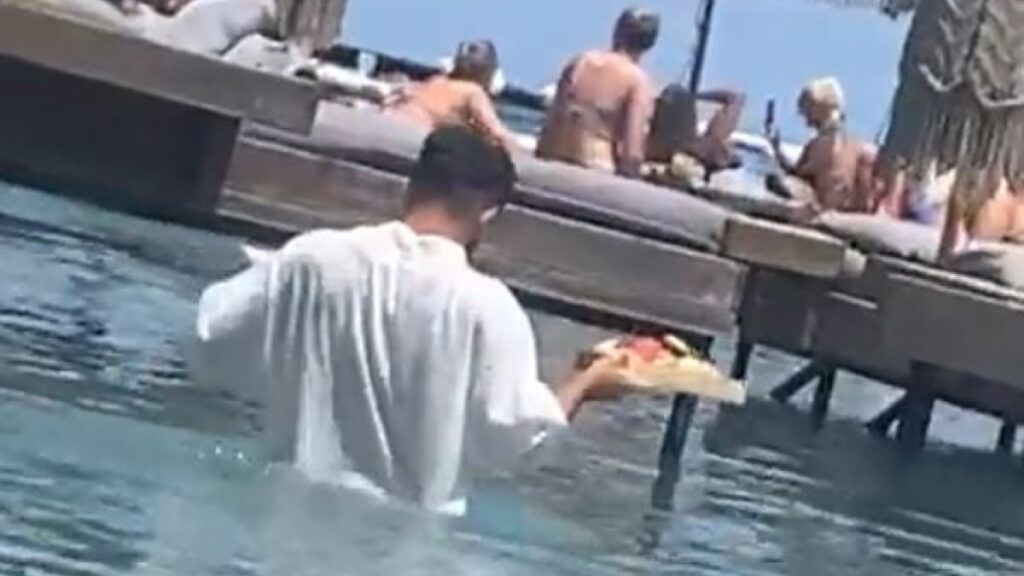 Νέες αποκαλύψεις για το beach bar στη Ρόδο - Παράνομο και «σφραγισμένο» από το 2016