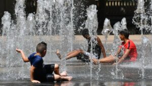 Καιρός: Έρχεται θερμή εισβολή με σκόνη από τη νέα εβδομάδα, μέχρι και τους 39°C ο υδράργυρος