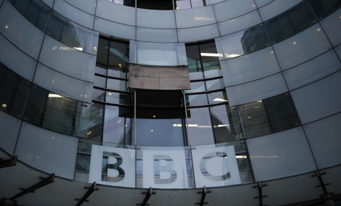 BBC: Προανήγγειλε νέες περικοπές θέσεων εργασίας