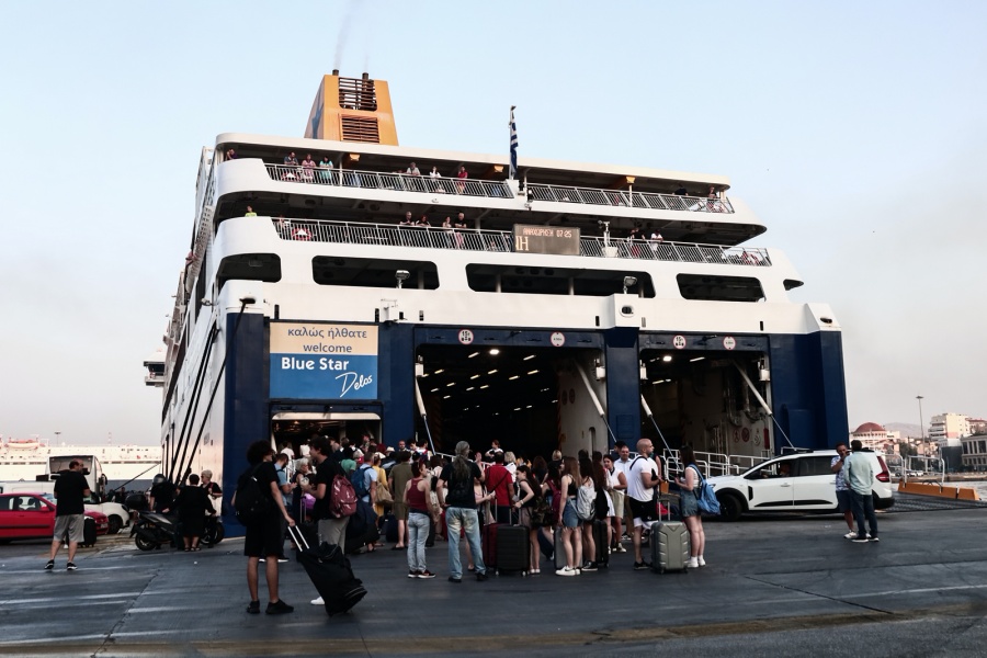Αναπληρωτές εκπαιδευτικοί: Εκπτώσεις σε ακτοπλοϊκά και αεροπορικά εισιτήρια