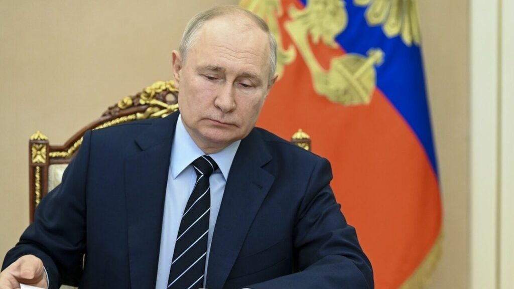 230716123346_putin