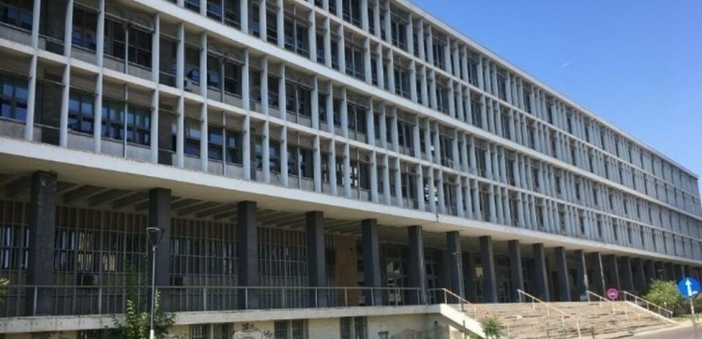 Θεσσαλονίκη: Στο Αυτόφωρο 40χρονος Δανός ύστερα από καταγγελία ότι κακοποίησε τον σκύλο του