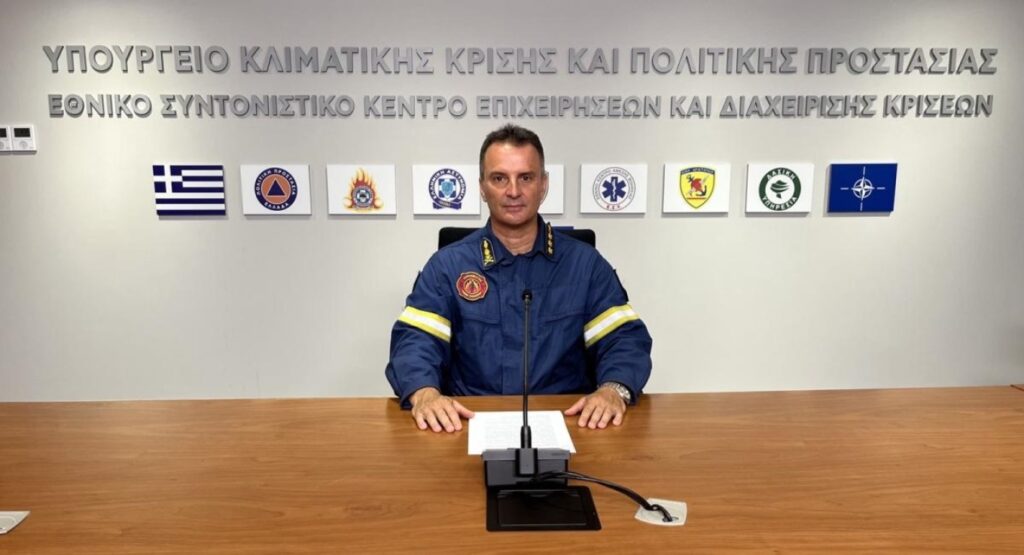 Φωτιές: Δεκάδες απεγκλωβισμοί πολιτών - Παλεύουν όλες οι πυροσβεστικές δυνάμεις