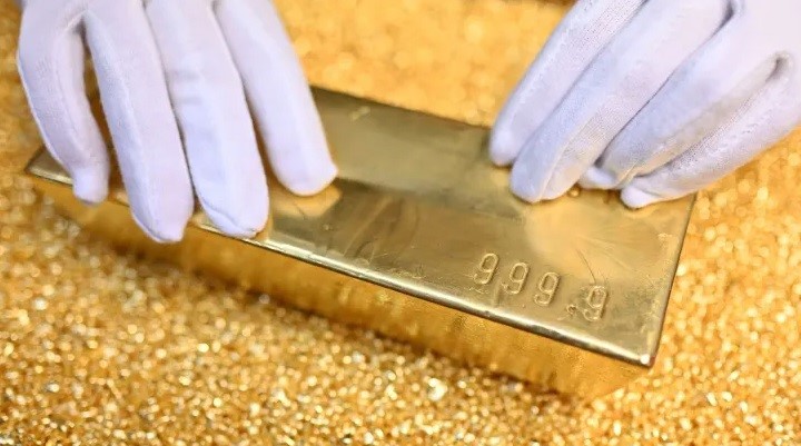 230719165310_gold