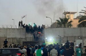 Διαδηλωτές πυρπόλησαν την πρεσβεία της Σουηδίας στο Ιράκ - Αντίποινα για το Κοράνι