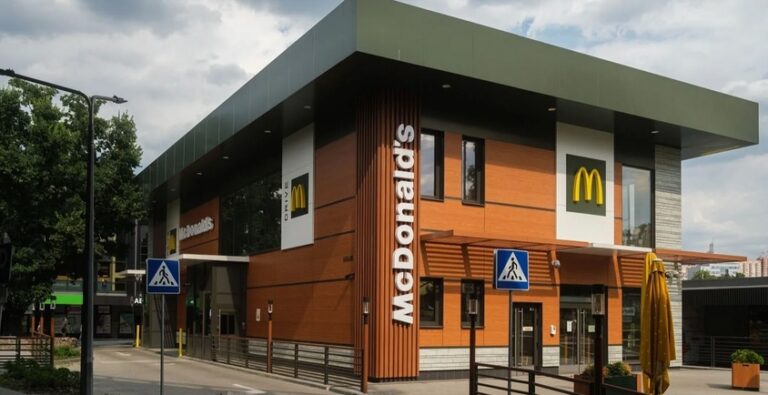 McDonald’s: Εγκαινιάζει νέο εστιατόριο στην Ουκρανία