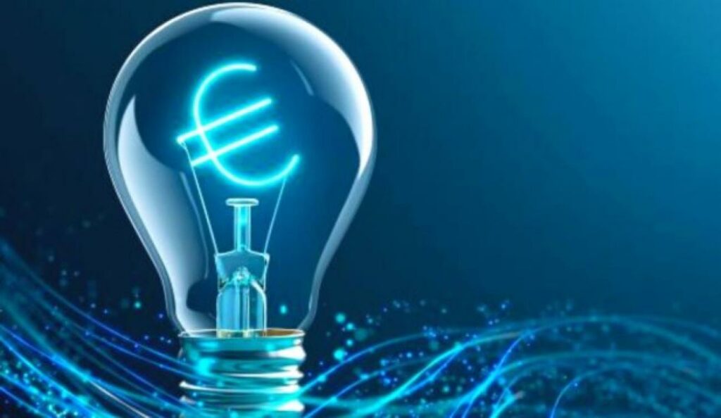 Παραμένουν οι κρατικές ενισχύσεις για το ρεύμα - Παρατείνεται η αναστολή εφαρμογής της ρήτρας αναπροσαρμογής
