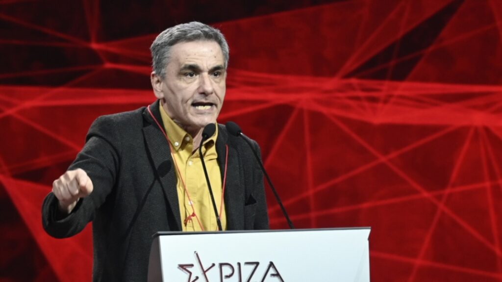 Τσακαλώτος: «Αιχμές» εναντίον Κασσελάκη για τη διαγραφή Τζουμάκα