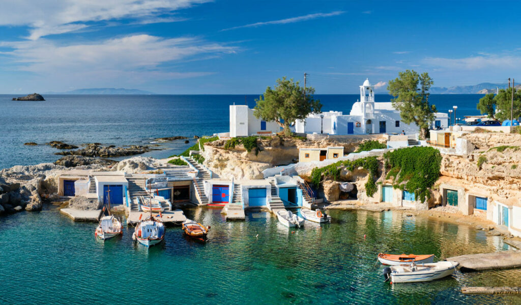 230726154918_i_1225938906_milos-mandrakia_1310x769
