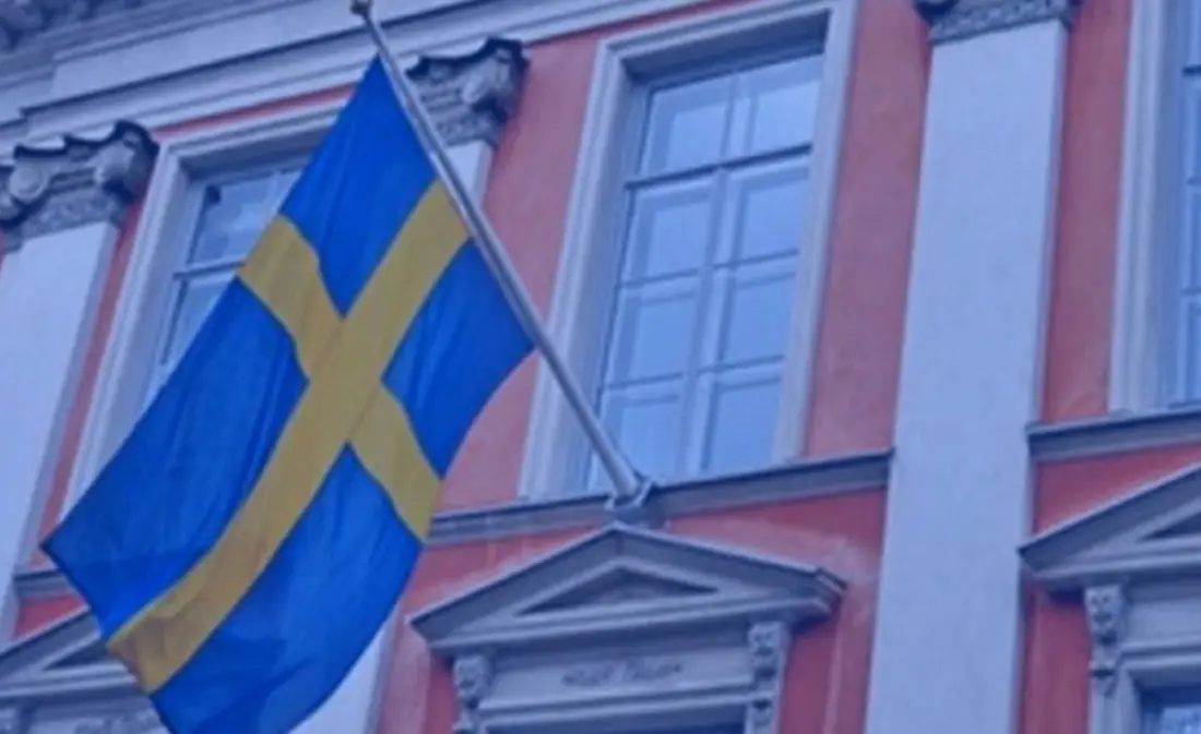 Ένοπλος δράστης επιτέθηκε στο σουηδικό προξενείο στη Σμύρνη - Μια τραυματίας σοβαρά