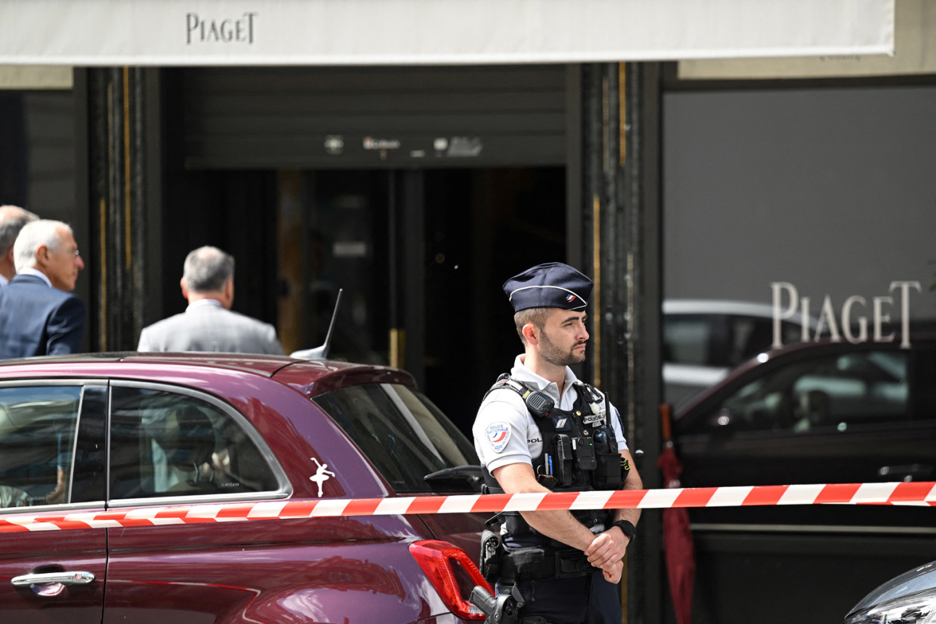 Παρίσι: Ληστές άρπαξαν κοσμήματα αξίας 15 εκατ. ευρώ υπό την απειλή όπλου