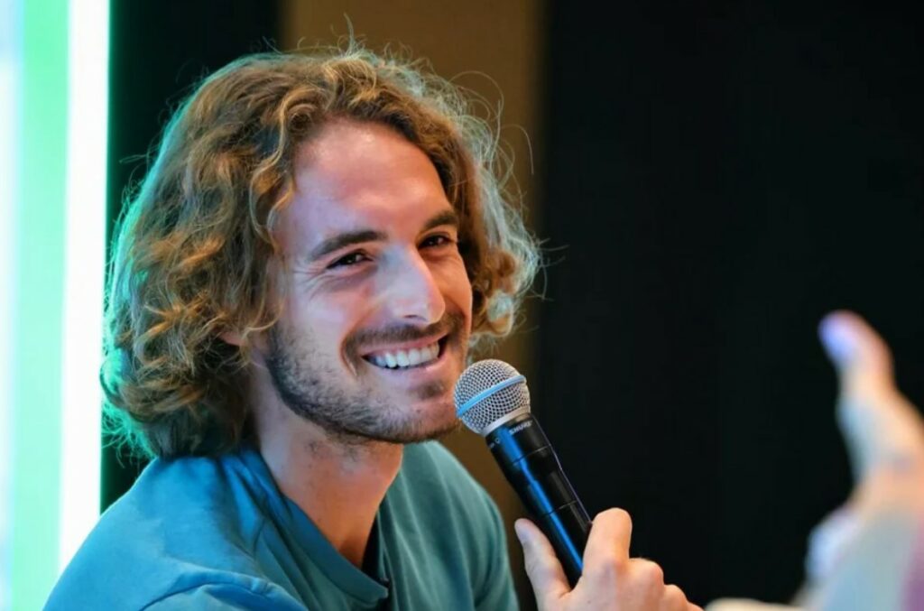230802110028_tsitsipas